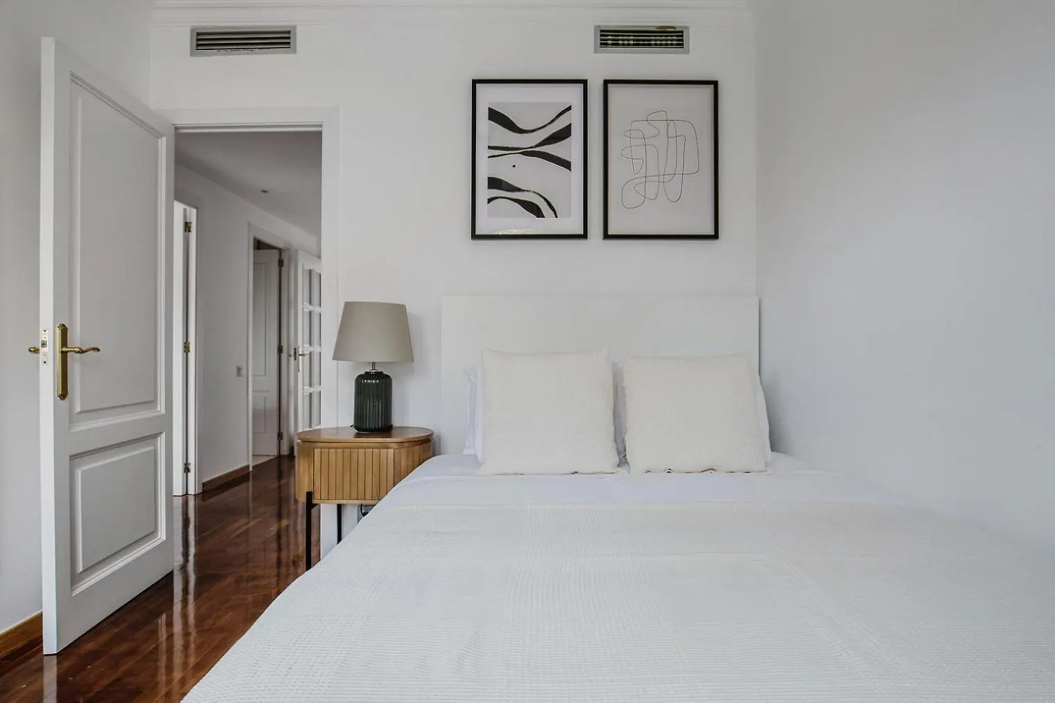 Blueground Pedralbes Pool Garden Ac Bcn-175 Lejlighed Barcelona