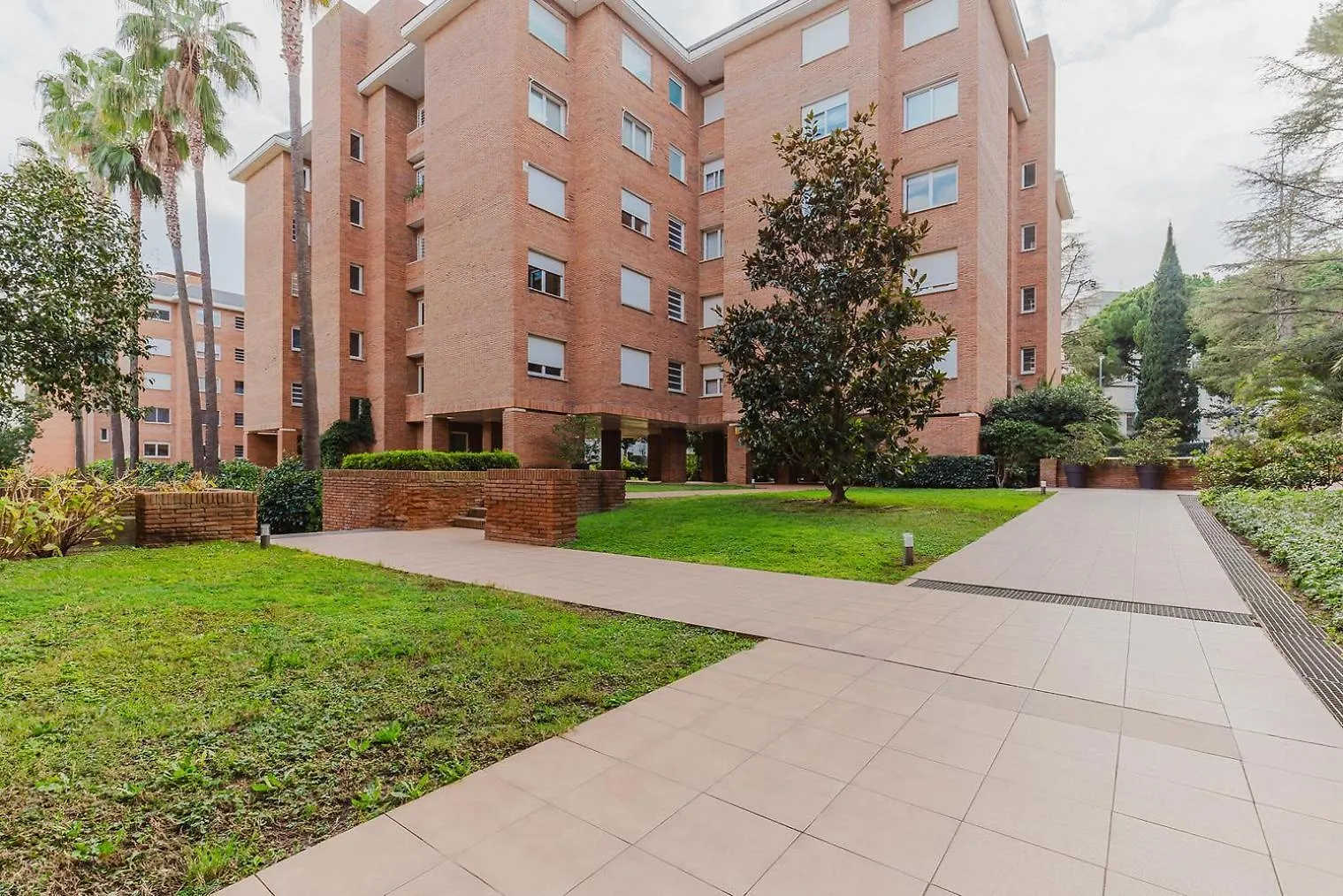 Appartamento Blueground Pedralbes Pool Garden Ac Bcn-175 Barcellona 0*,